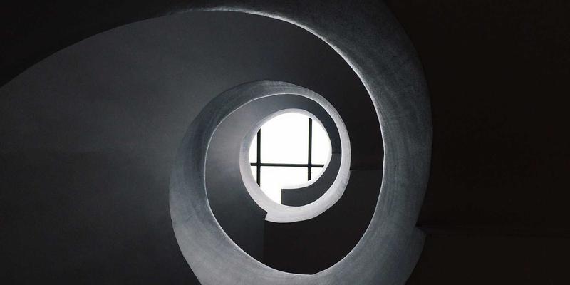 日向网：动漫爱好者的理想社区，探索二次元的温暖归属